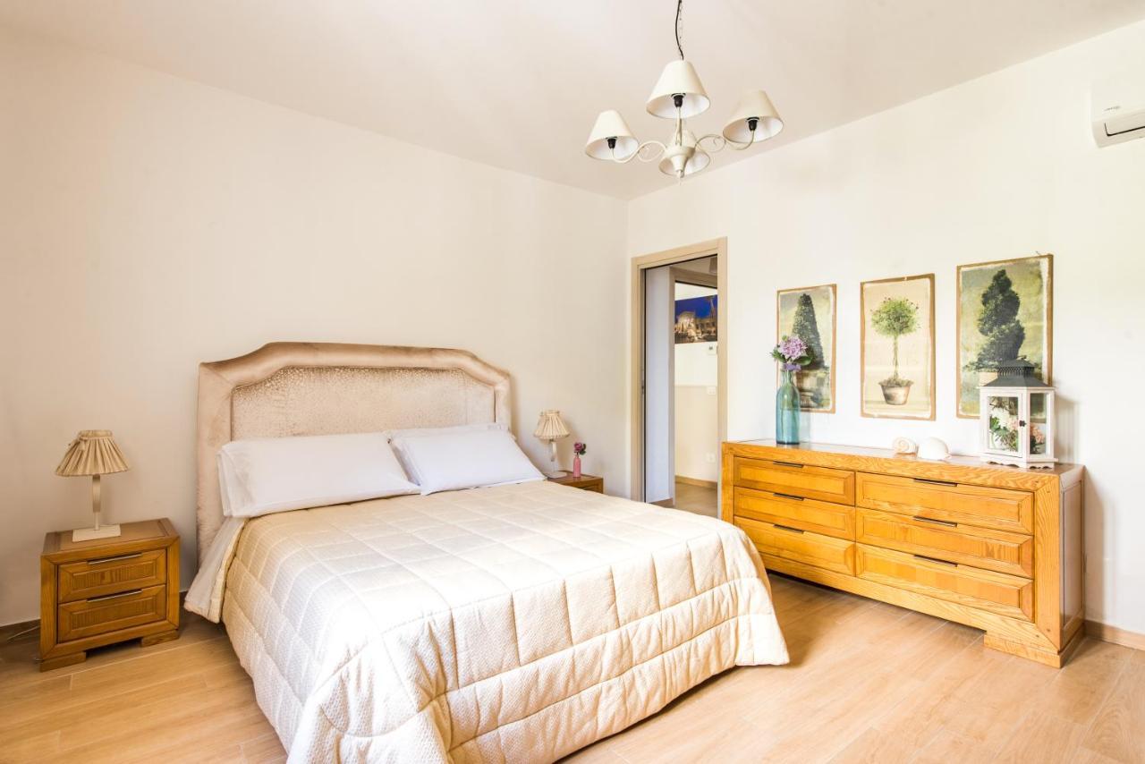 Villa Cinzia-150 Mt From The Beach Mondello Ngoại thất bức ảnh